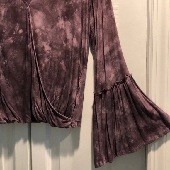 Soft, flowy long sleeve shirt - Picture 3 of 3